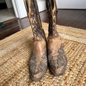 Gorgeous cowboy boots